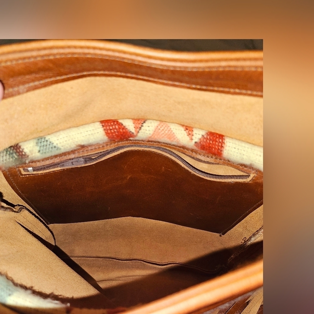 Western Glam X Boho Chic Crossbody Messenger Bag - High Qualuty Leather - Picture 8 of 9